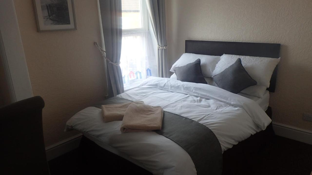 The Victoria Guest House Mablethorpe Eksteriør bilde